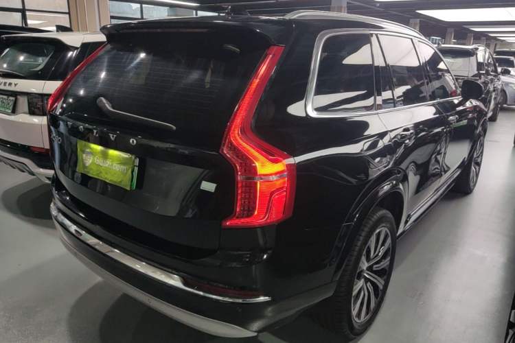 Used Volvo XC90 New Energy 2022 E-Drive Hybrid T8 Luxury Flagship 7-Seater Rear Right 45 Deg