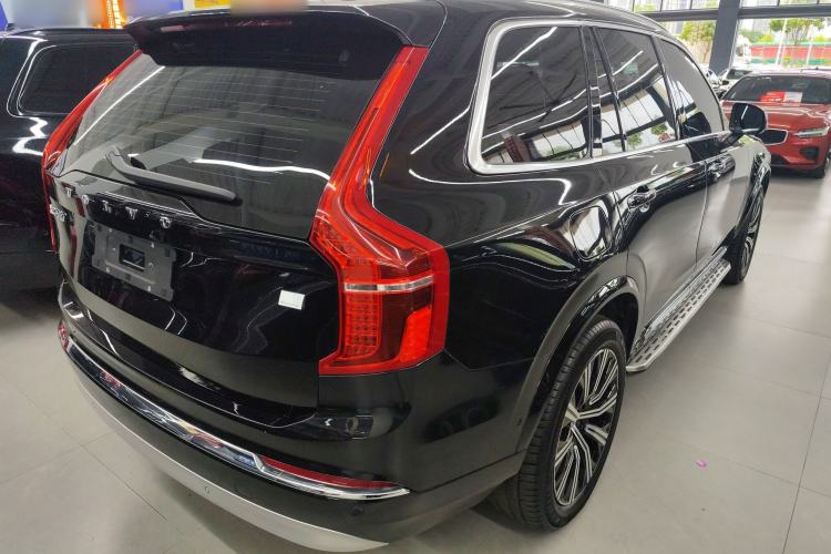Used Volvo XC90 New Energy 2022 E-Drive Hybrid T8 Luxury Flagship 7-Seater Rear Right 45 Deg