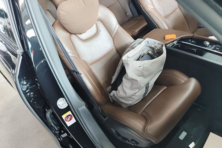 Used Volvo XC90 New Energy 2022 Facelift E-Drive Hybrid T8 Luxury Prestige 7-Seater Right Front Seat