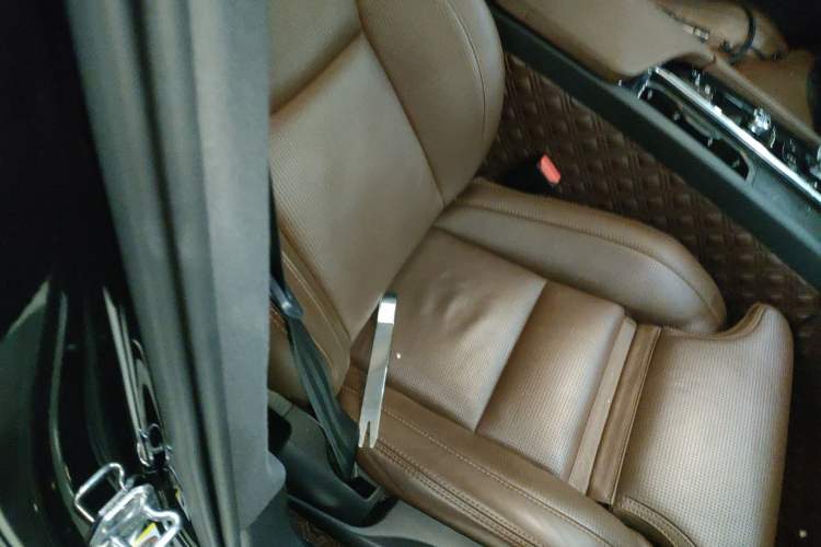 Used Volvo XC90 New Energy 2022 E-Drive Hybrid T8 Luxury Flagship 7-Seater Right Front Seat