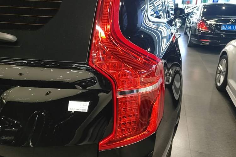 Used Volvo XC90 New Energy 2022 Facelift E-Drive Hybrid T8 Luxury Prestige 7-Seater Right Rear Taillight