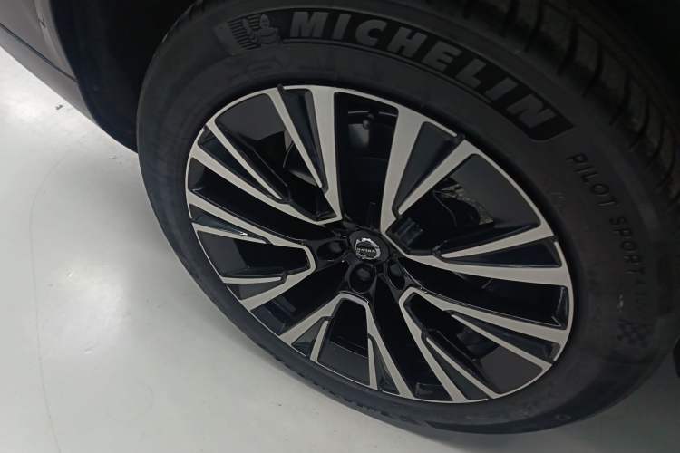 Used Volvo XC90 New Energy 2022 Facelift E-Drive Hybrid T8 Luxury Prestige 7-Seater Right Rear Wheel Hub