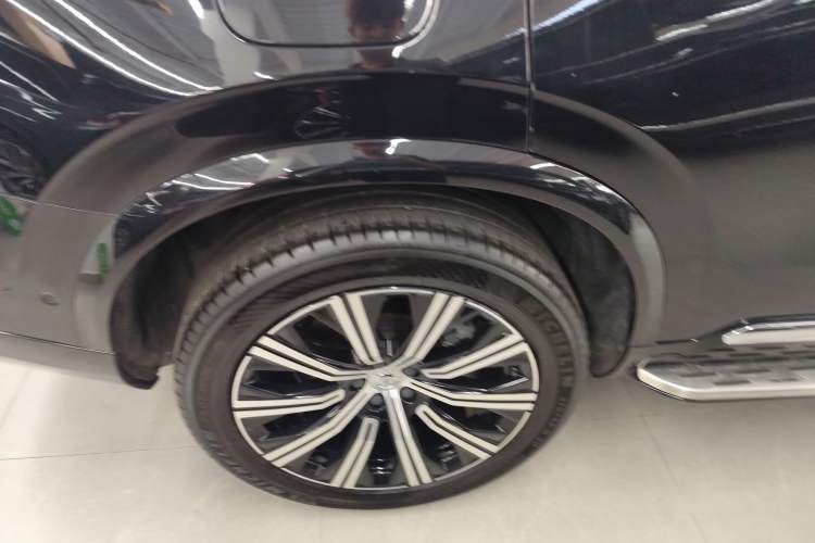 Used Volvo XC90 New Energy 2022 E-Drive Hybrid T8 Luxury Flagship 7-Seater Right Rear Wheel Hub