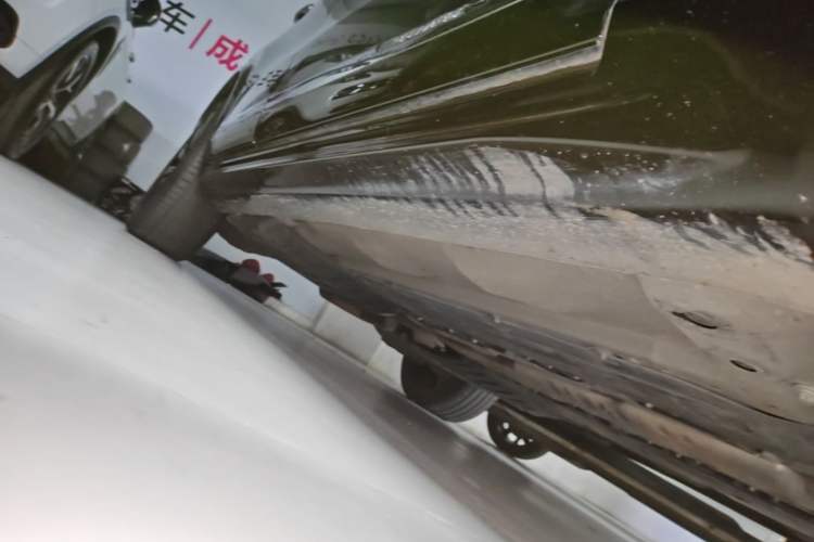 Used Volvo XC90 New Energy 2022 E-Drive Hybrid T8 Luxury Flagship 7-Seater Right Side Sill