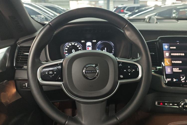 Used Volvo XC90 New Energy 2022 E-Drive Hybrid T8 Luxury Flagship 7-Seater Steering Wheel