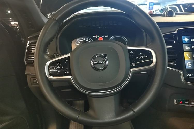 Used Volvo XC90 New Energy 2022 Facelift E-Drive Hybrid T8 Luxury Prestige 7-Seater Steering Wheel