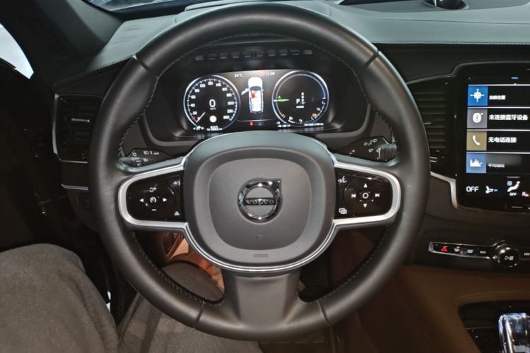 Used Volvo XC90 New Energy 2022 E-Drive Hybrid T8 Luxury Flagship 7-Seater Steering Wheel