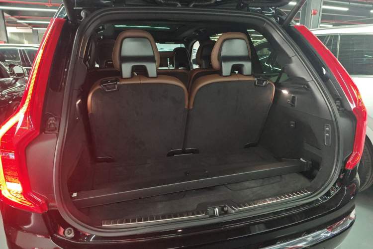 Used Volvo XC90 New Energy 2022 E-Drive Hybrid T8 Luxury Flagship 7-Seater Trunk