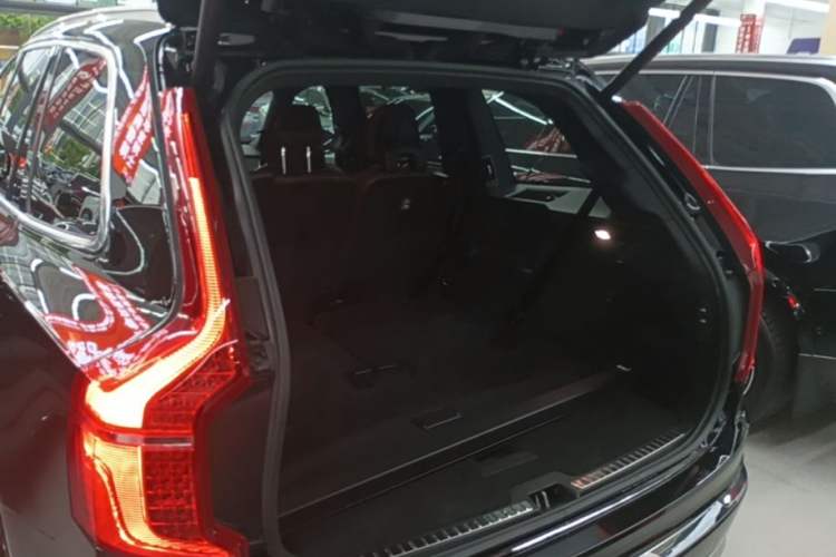 Used Volvo XC90 New Energy 2022 Facelift E-Drive Hybrid T8 Luxury Prestige 7-Seater Trunk