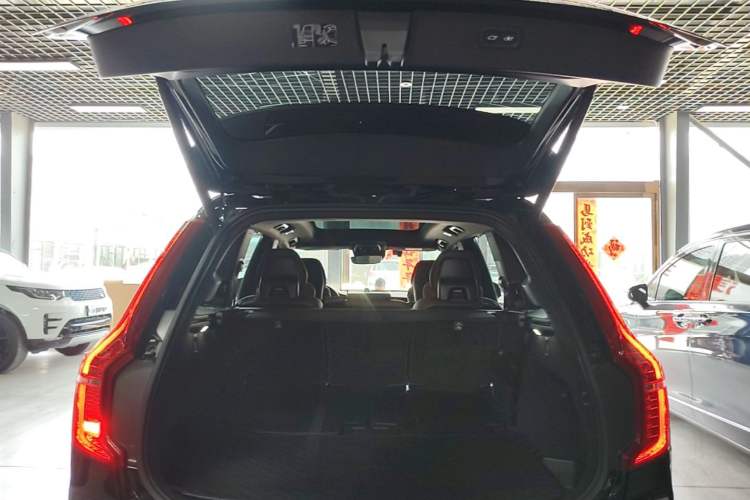 Used Volvo XC90 New Energy 2022 Facelift E-Drive Hybrid T8 Luxury Prestige 7-Seater Trunk
