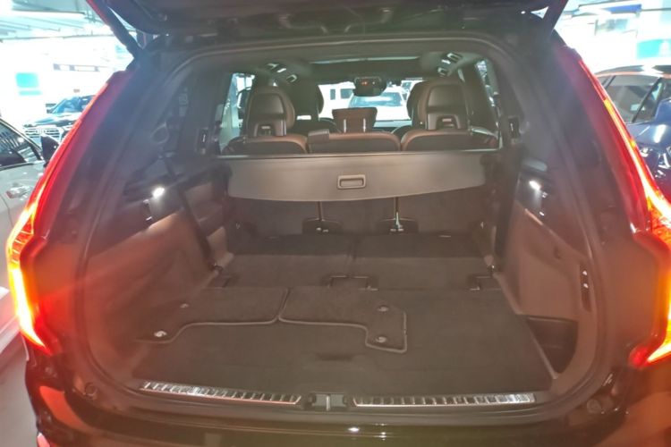 Used Volvo XC90 New Energy 2022 E-Drive Hybrid T8 Luxury Flagship 7-Seater Trunk