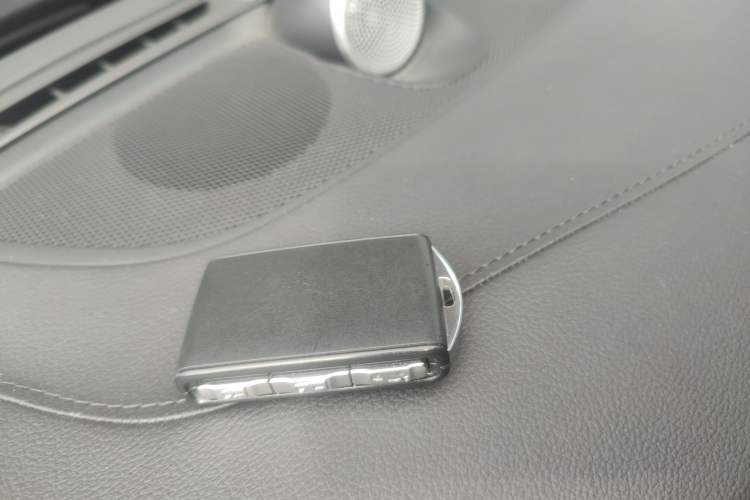 Used Volvo XC90 New Energy 2022 Facelift E-Drive Hybrid T8 Luxury Prestige 7-Seater Vehicle Key