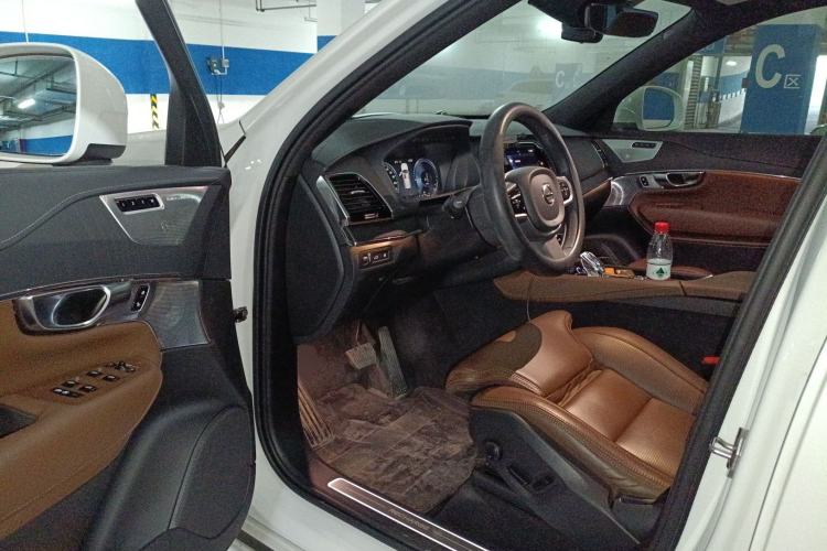 Used Volvo XC90 New Energy 2022 E-Drive Hybrid T8 Luxury Flagship 7-Seater Driver Seat