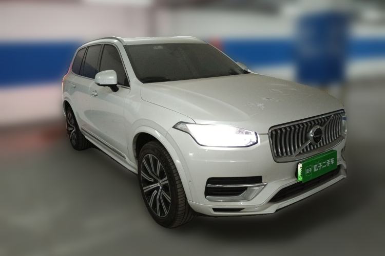Used Volvo XC90 New Energy 2022 E-Drive Hybrid T8 Luxury Flagship 7-Seater Front Right 45 Deg