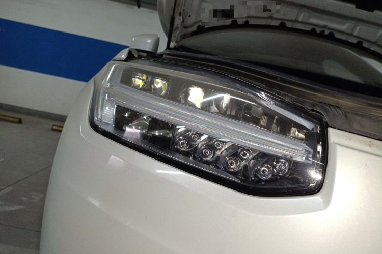 Used Volvo XC90 New Energy 2022 E-Drive Hybrid T8 Luxury Flagship 7-Seater Right Front Headlight