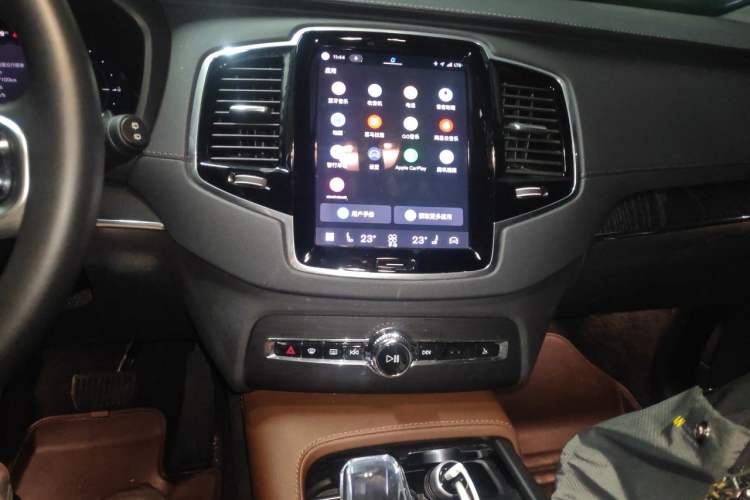 Used Volvo XC90 New Energy 2023 T8 RECHARGE Luxury Prestige 7-Seater Audio And AC Panel