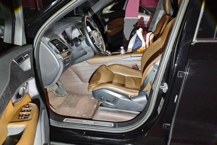Used Volvo XC90 New Energy 2023 T8 RECHARGE Luxury Prestige 7-Seater Driver Seat