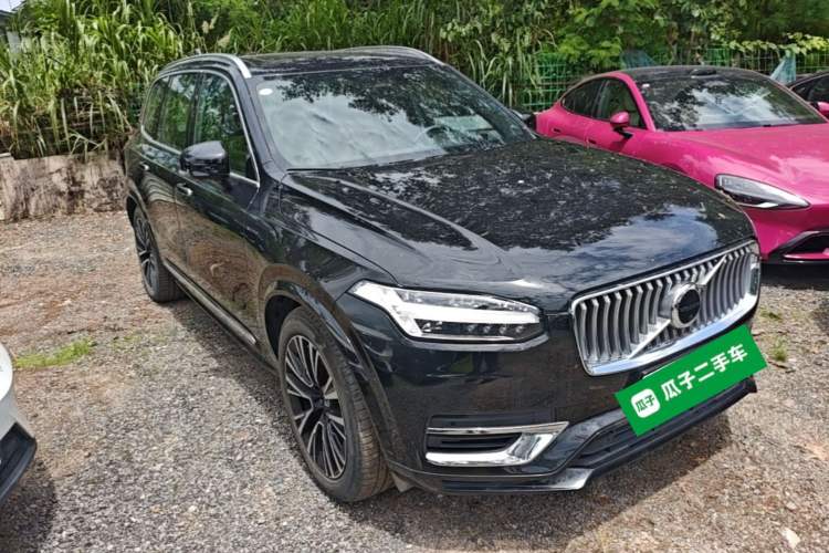 Used Volvo XC90 New Energy 2023 T8 RECHARGE Luxury Prestige 7-Seater Front Right 45 Deg