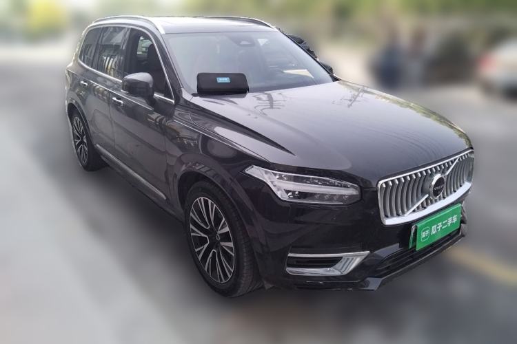Used Volvo XC90 New Energy 2023 T8 RECHARGE Luxury Prestige 7-Seater Front Right 45 Deg