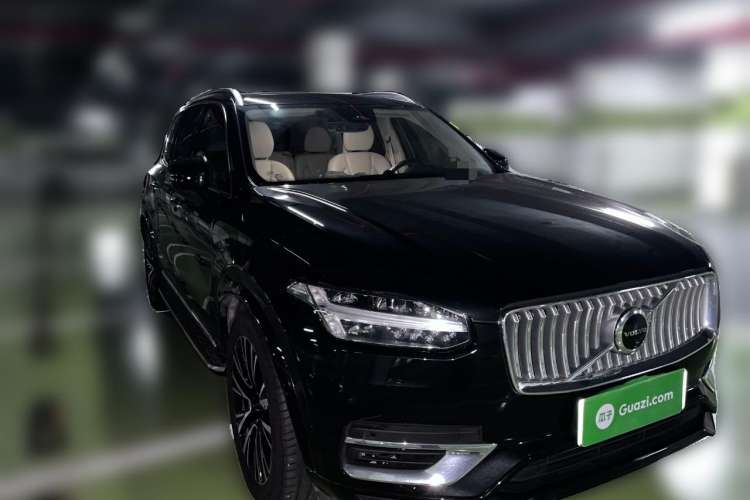 Used Volvo XC90 New Energy 2023 T8 RECHARGE Luxury Prestige 7-Seater Front Right 45 Deg