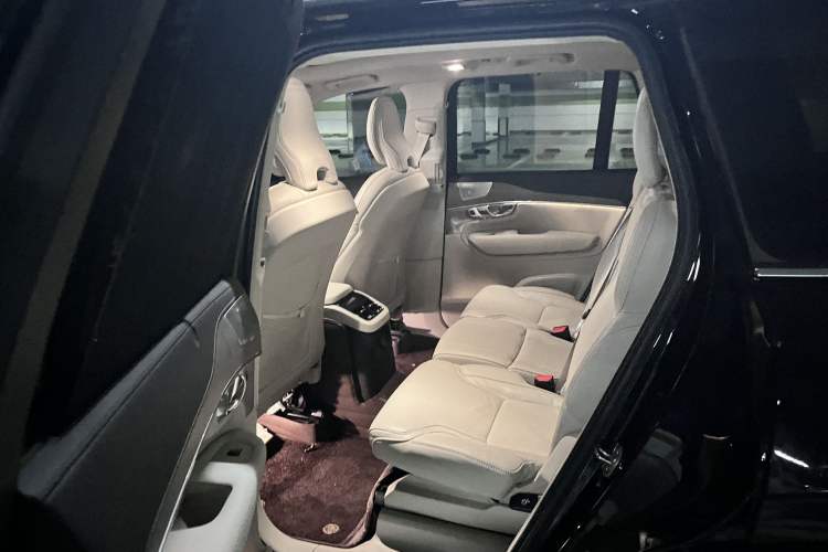 Used Volvo XC90 New Energy 2023 T8 RECHARGE Luxury Prestige 7-Seater Left Rear Seat