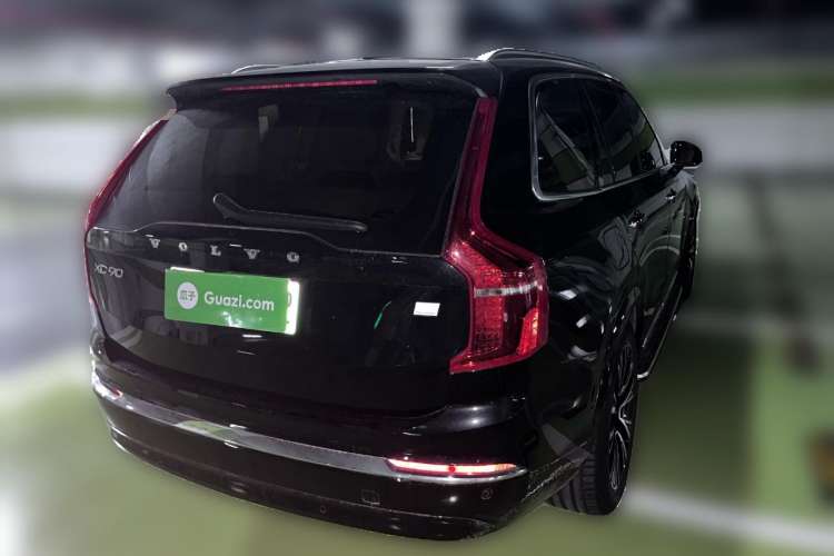 Used Volvo XC90 New Energy 2023 T8 RECHARGE Luxury Prestige 7-Seater Rear Right 45 Deg