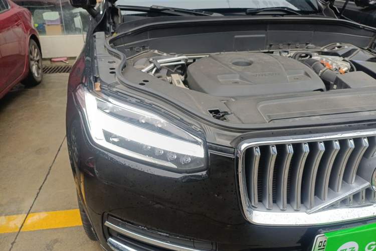Used Volvo XC90 New Energy 2023 T8 RECHARGE Luxury Prestige 7-Seater Right Front Headlight