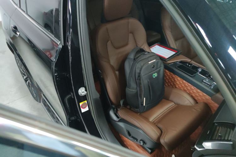 Used Volvo XC90 New Energy 2023 T8 RECHARGE Luxury Prestige 7-Seater Right Front Seat