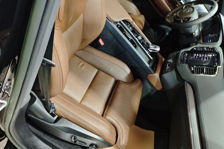 Used Volvo XC90 New Energy 2023 T8 RECHARGE Luxury Prestige 7-Seater Right Front Seat