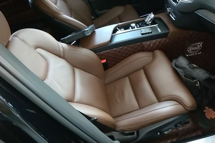 Used Volvo XC90 New Energy 2023 T8 RECHARGE Luxury Prestige 7-Seater Right Front Seat