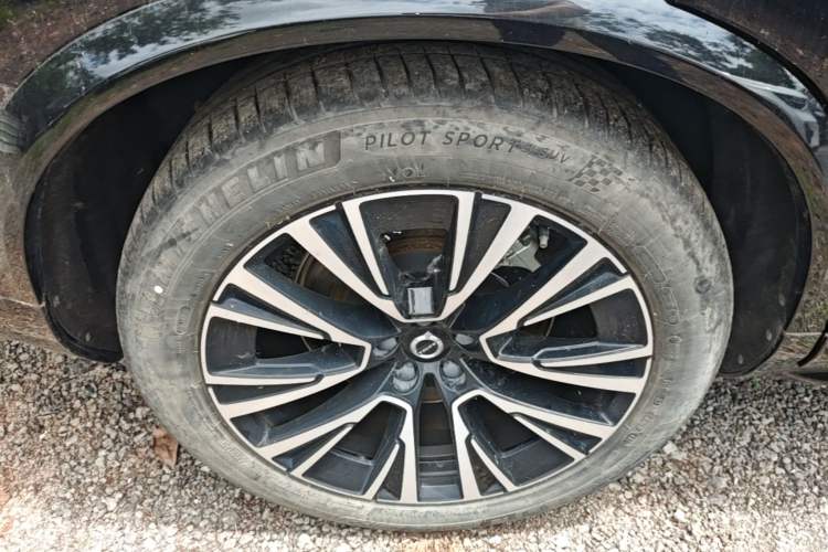 Used Volvo XC90 New Energy 2023 T8 RECHARGE Luxury Prestige 7-Seater Right Rear Wheel Hub