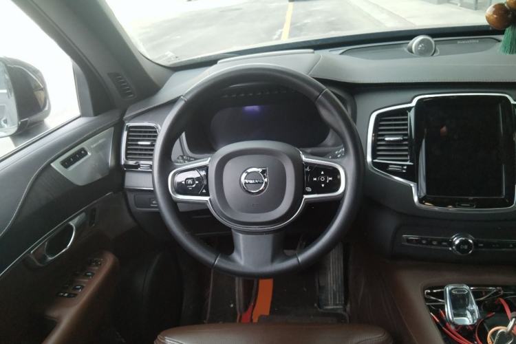 Used Volvo XC90 New Energy 2023 T8 RECHARGE Luxury Prestige 7-Seater Steering Wheel