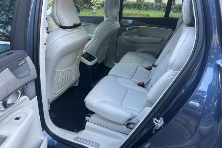 Used Volvo XC90 New Energy 2023 T8 RECHARGE Luxury Prestige 7-Seater Interior 3