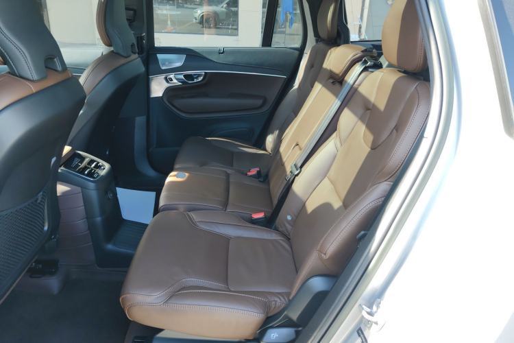 Used Volvo XC90 New Energy 2023 T8 RECHARGE Luxury Prestige 7-Seater Interior 4