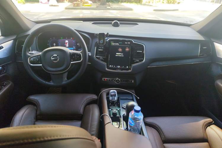 Used Volvo XC90 New Energy 2024 T8 Luxury Flagship 7-Seater Center Console