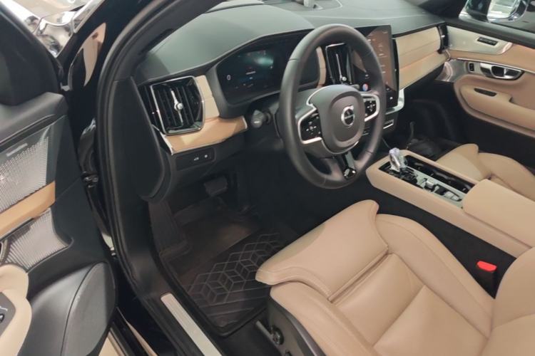 Used Volvo XC90 New Energy 2024 T8 Luxury Flagship 7-Seater Driver Seat