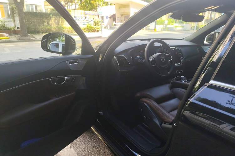 Used Volvo XC90 New Energy 2024 T8 Luxury Flagship 7-Seater Driver Seat