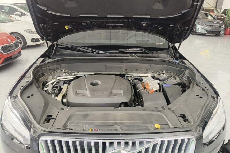 Used Volvo XC90 New Energy 2024 T8 Luxury Flagship 7-Seater Engine Bay