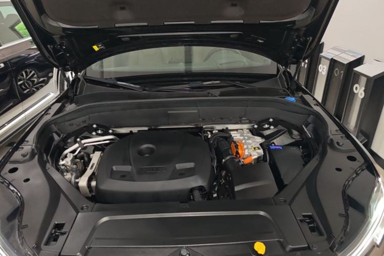 Used Volvo XC90 New Energy 2024 T8 Luxury Flagship 7-Seater Engine Bay