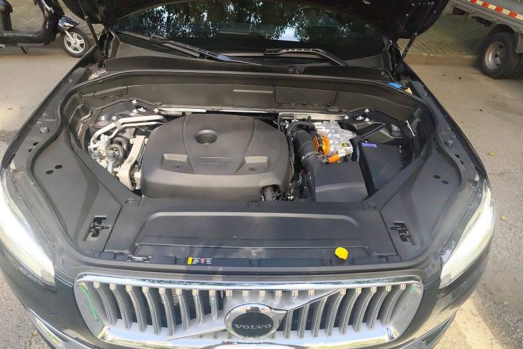 Used Volvo XC90 New Energy 2024 T8 Luxury Flagship 7-Seater Engine Bay