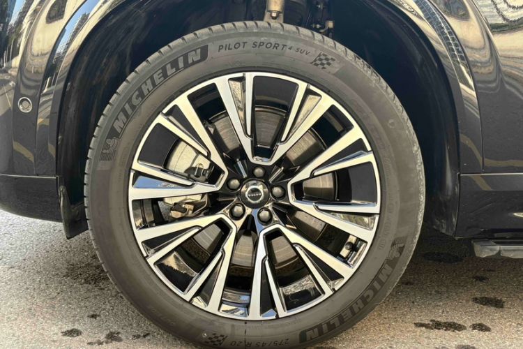 Used Volvo XC90 New Energy 2024 T8 Luxury Flagship 7-Seater Exterior 6