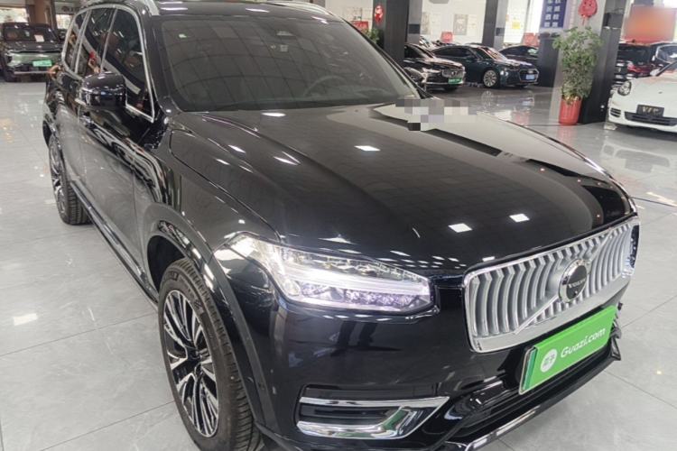 Used Volvo XC90 New Energy 2024 T8 Luxury Flagship 7-Seater Front Right 45 Deg