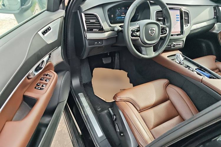 Used Volvo XC90 New Energy 2024 T8 Luxury Flagship 7-Seater Interior 3