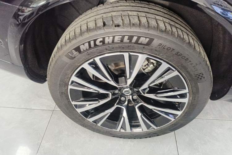 Used Volvo XC90 New Energy 2024 T8 Luxury Flagship 7-Seater Right Rear Wheel Hub