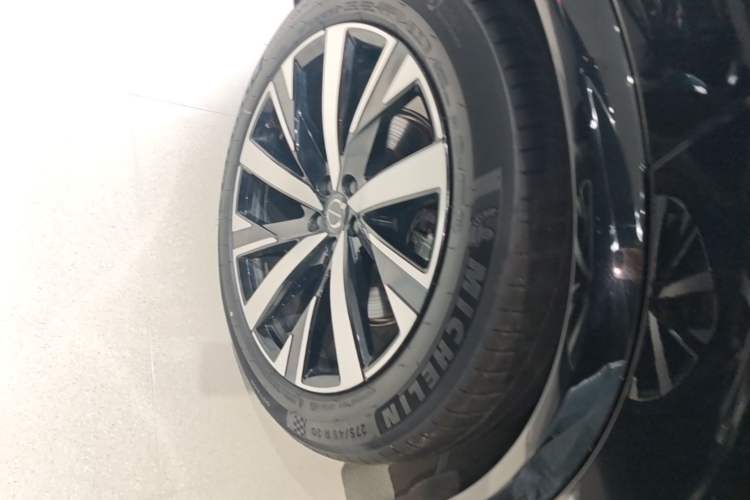 Used Volvo XC90 New Energy 2024 T8 Luxury Flagship 7-Seater Right Rear Wheel Hub