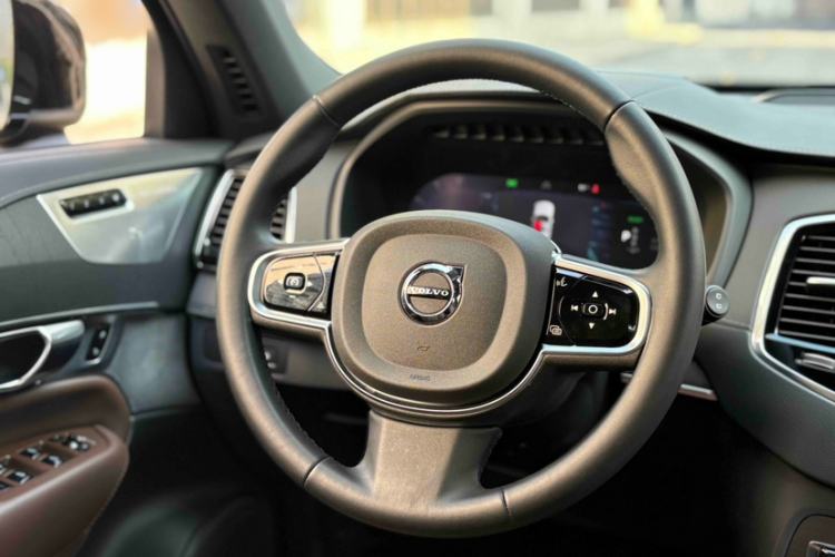 Used Volvo XC90 New Energy 2024 T8 Luxury Flagship 7-Seater Steering Wheel