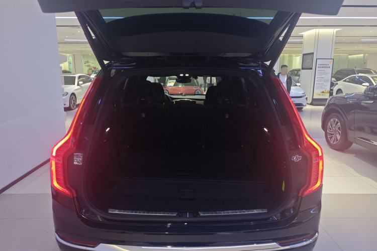 Used Volvo XC90 New Energy 2024 T8 Luxury Flagship 7-Seater Trunk