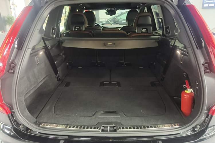 Used Volvo XC90 New Energy 2024 T8 Luxury Flagship 7-Seater Trunk