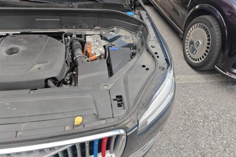 Used Volvo XC90 New Energy 2024 T8 Luxury Flagship 7-Seater Engine Bay Left