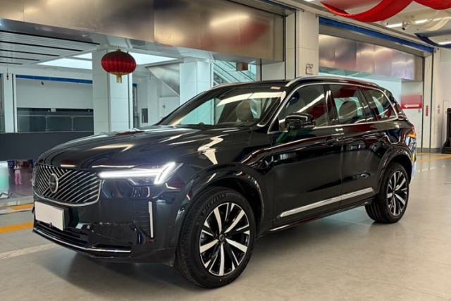 Used Volvo XC90 New Energy 2025 Facelifted T8 Luxury Flagship 7-Seater